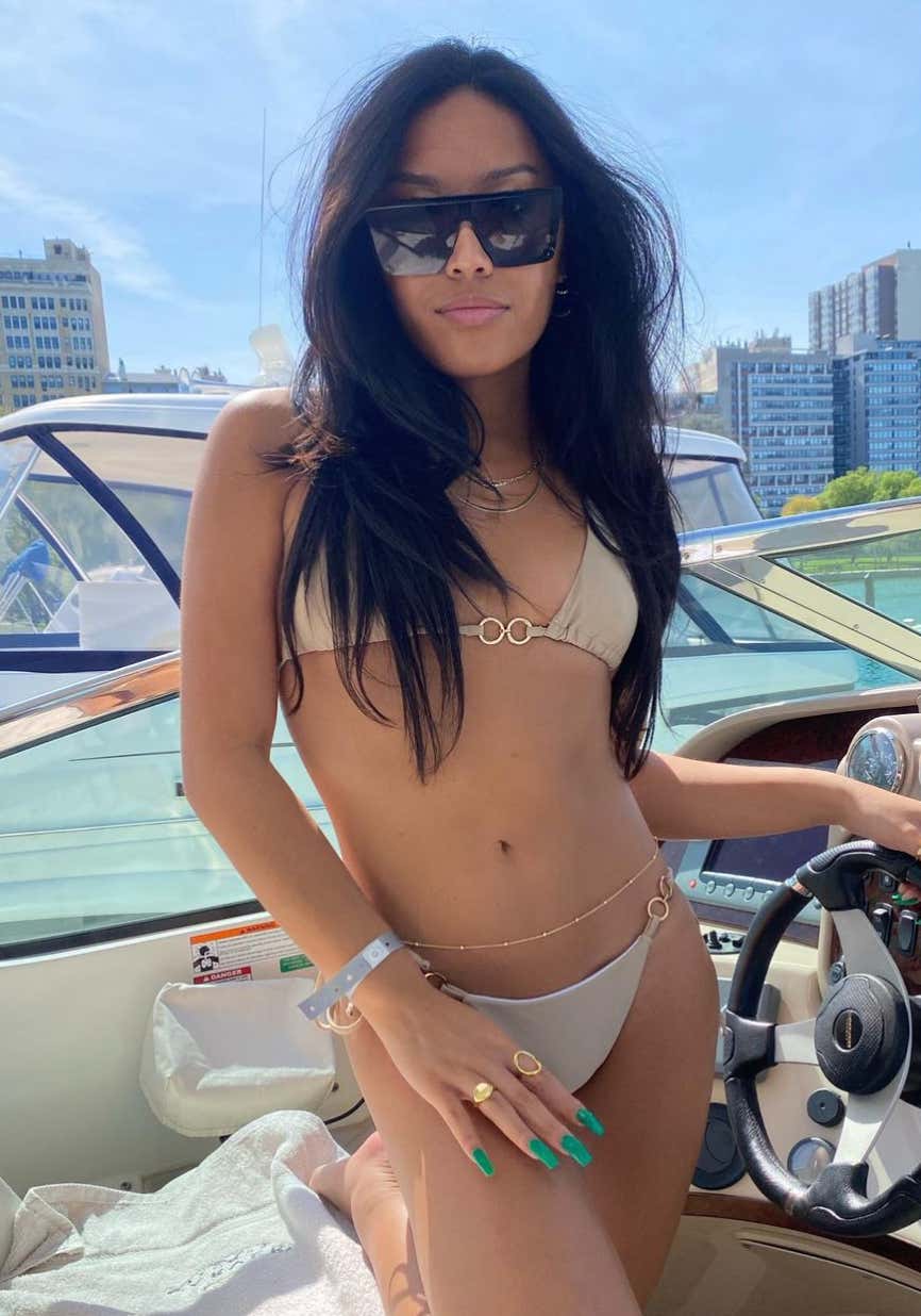 Barstool Chicago's Local Smokeshow Of The Day - Erin