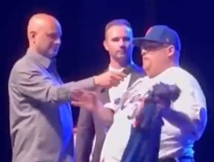 Frank The Tank Roasts Room Full Of Mets Players Directly To Their Faces