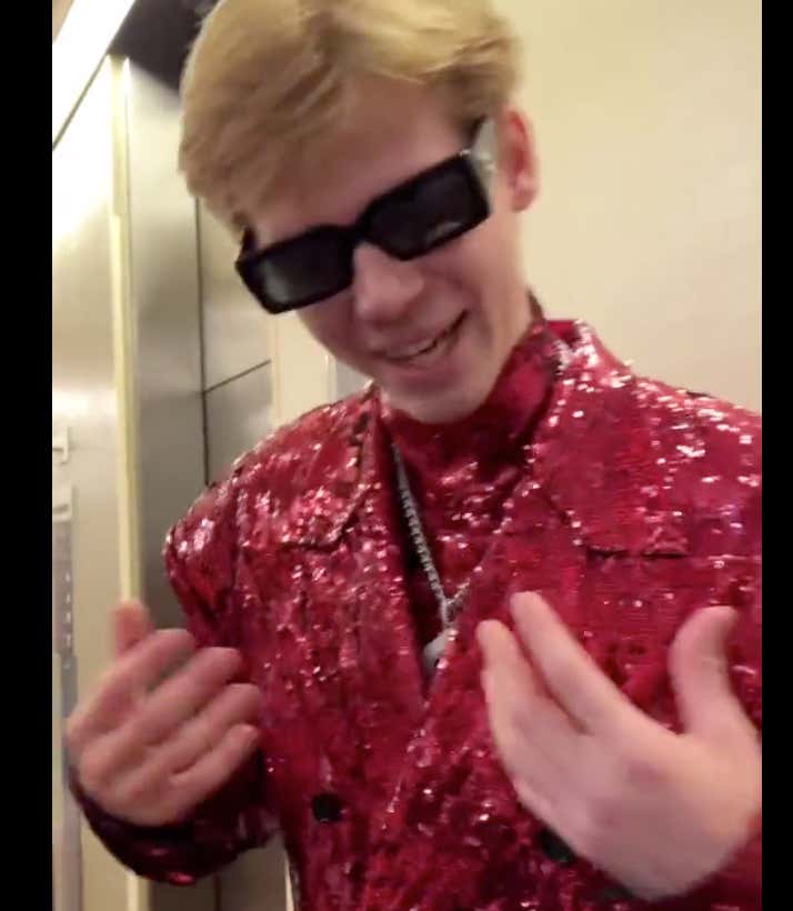 Pretty Sure You Can't Draft Gradey Dick After Seeing This 'Wizard Of Oz' Suit He's Wearing Tonight