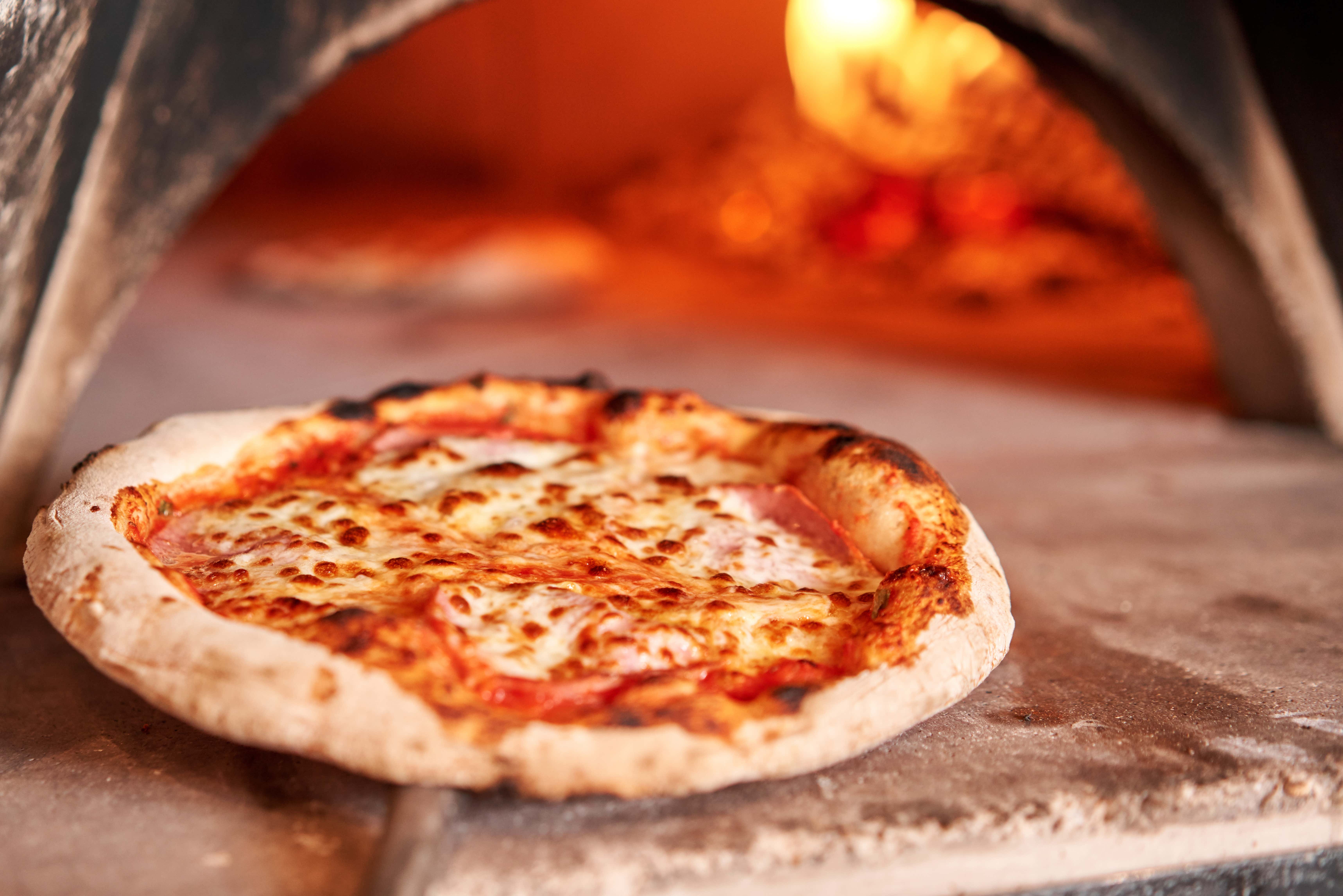 NYC Is Trying To Crack Down On Coal/Wood-Fired Pizzerias And It's Time We Take A Stand