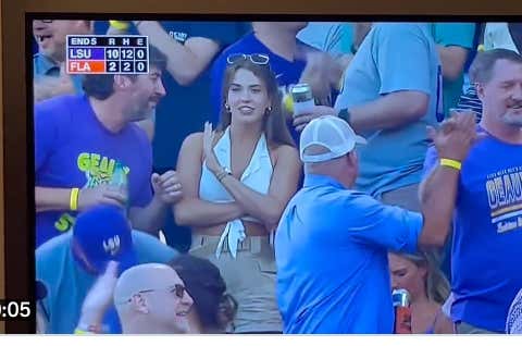 LSU Won The National Championship But One Tiger Fan Got Rejected By A Smokeshow On National TV
