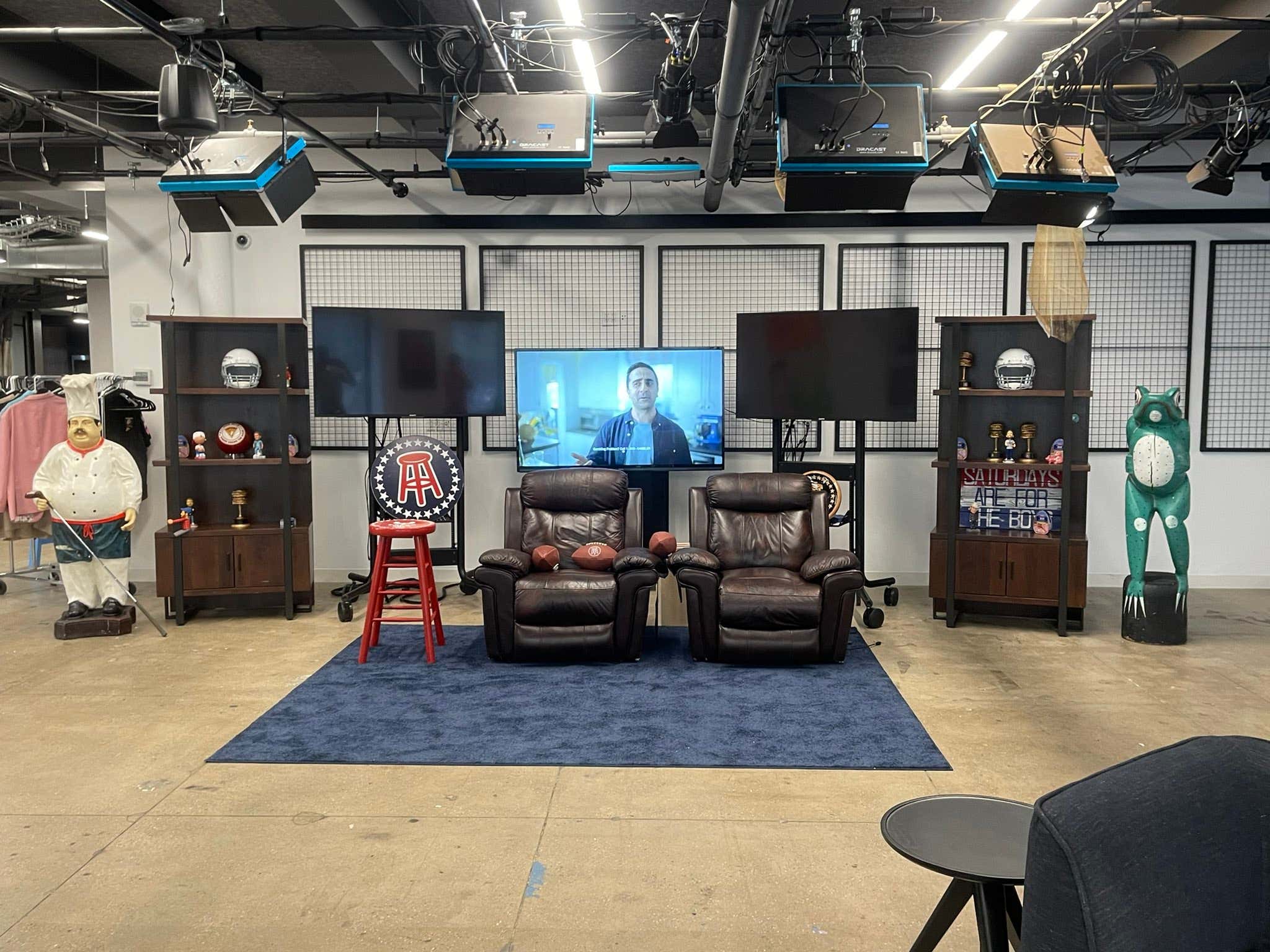 The Barstool New York HQ Remodel Is Awesome Barstool Sports