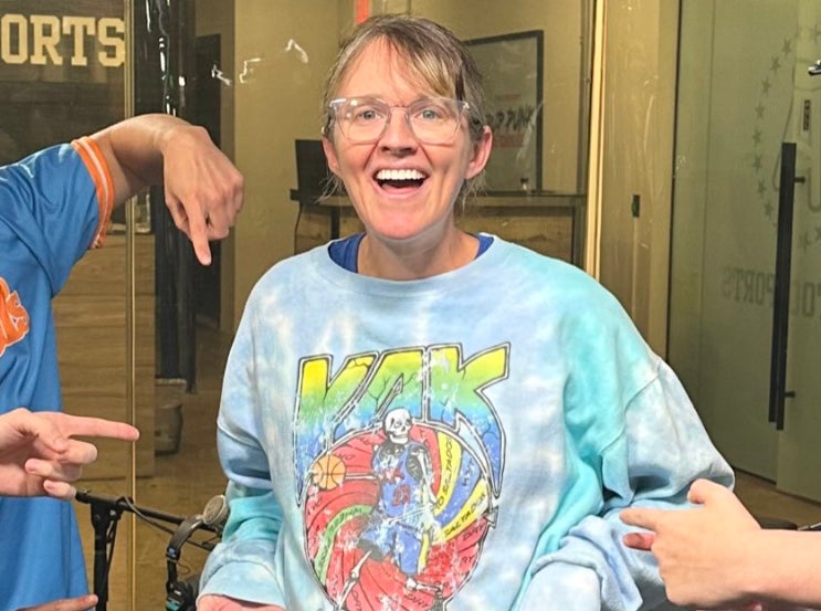 We Sent Kate On Her Way To Chicago With A Song