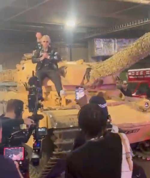 Jake Paul Showed Up To His Fight Tonight Riding A Real Life Tank