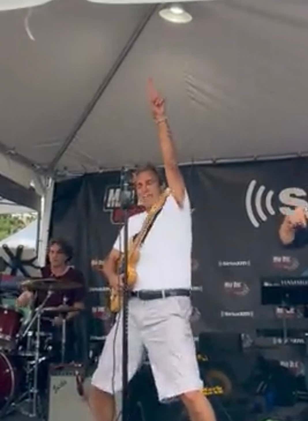 In The Spirit Of Things That Are Only Fun Once, I 100% Think I Would Attend A Chris “Mad Dog” Russo Musical Concert