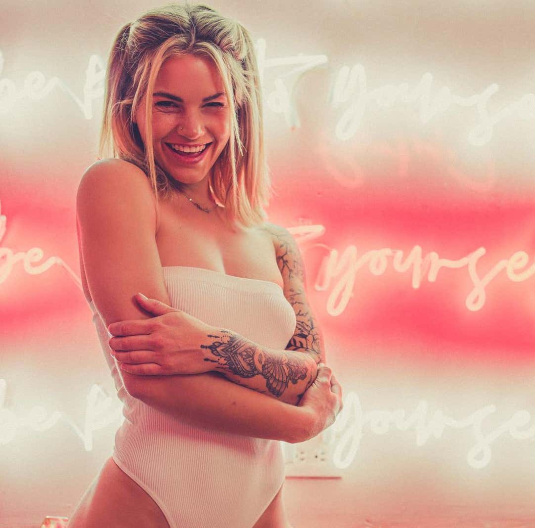 Rough N' Rowdy Ring Girl Of The Day - Madi