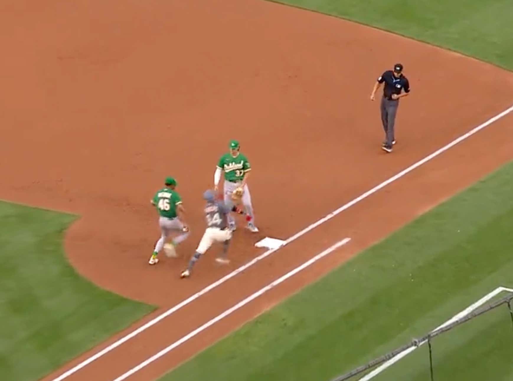 Vegas Has To Be Thrilled That Oakland A's Baseball Is Coming To Town After Watching This Incredible Defense In The Field