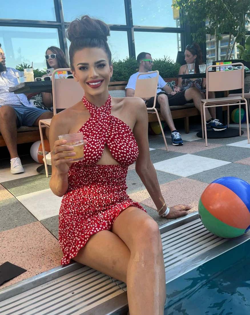 Barstool Chicago's Local Smokeshow Of The Day - Marissa_img_9