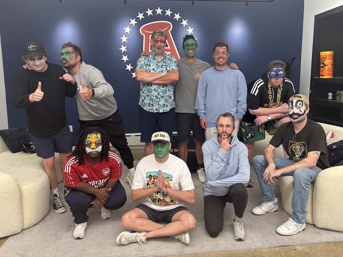 Yak Case Race VII Teams Are Out - Who Ya Got?