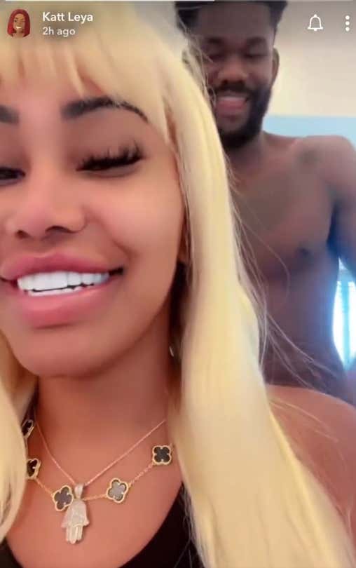 Deandre Ayton Is Taking A Page Right Out Of Zion Williamson's Playbook After Video Surfaces With Him And Katt Leya