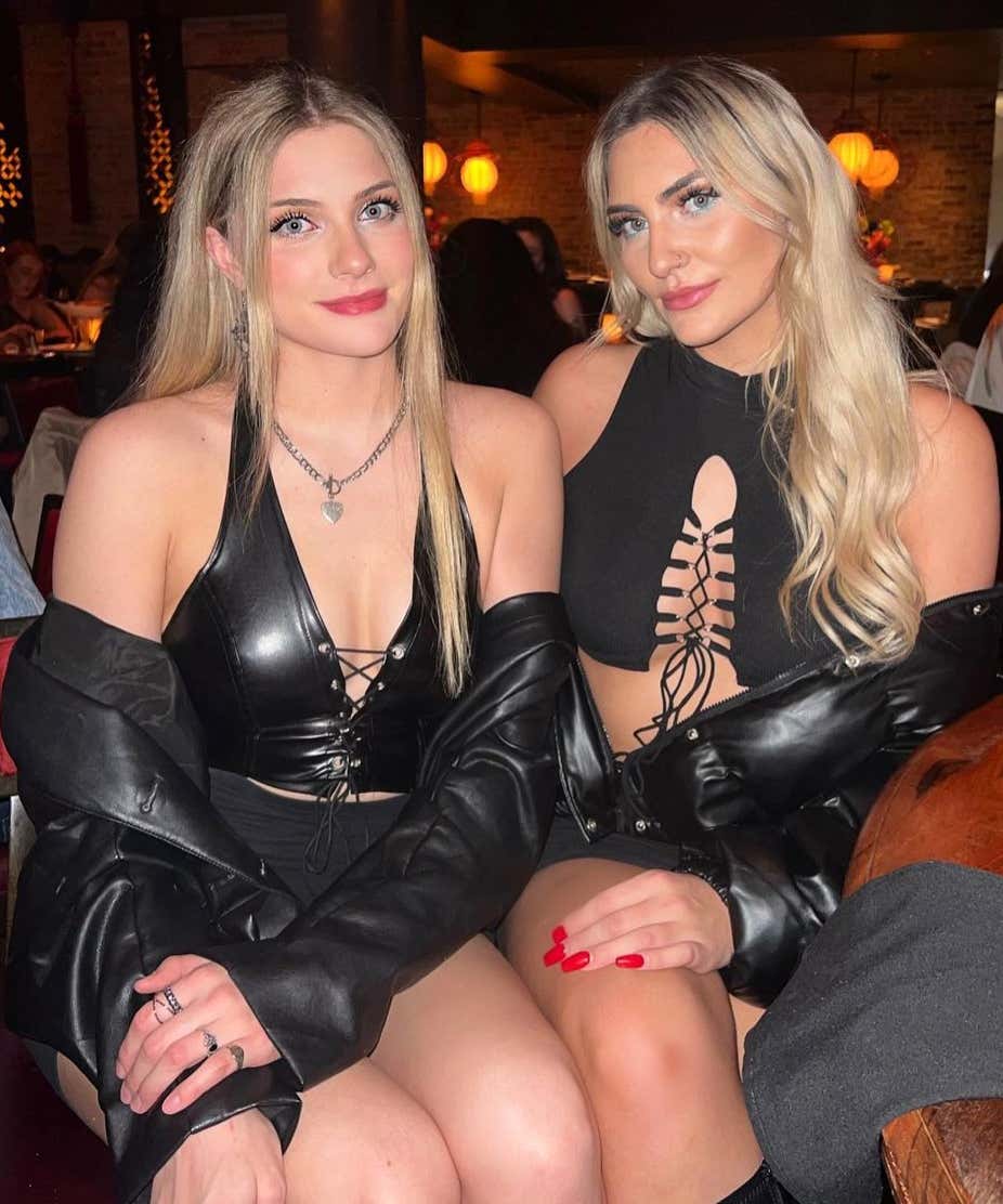 Barstool Chicago's Local Smokeshow Of The Day - Zoe_img_4