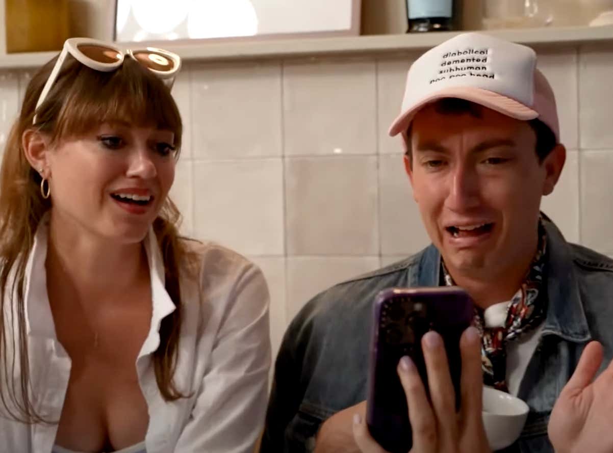 Kelly Keegs Serves Some Hot Juicy Gossip Please End This Vol. 6