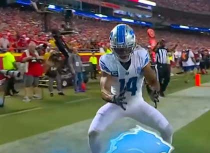 Amon-Ra St. Brown Humping The Air After Scoring The Opening Touchdown Is How You Set The Tone For The Season