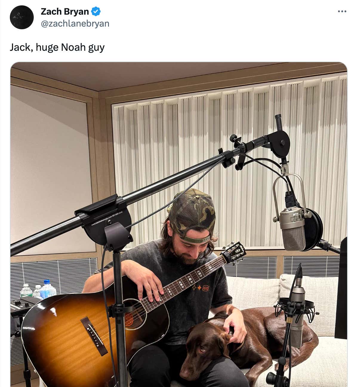 Zach Bryan and Noah Kahan Appear To Be Working On Some Sort Of Collaboration