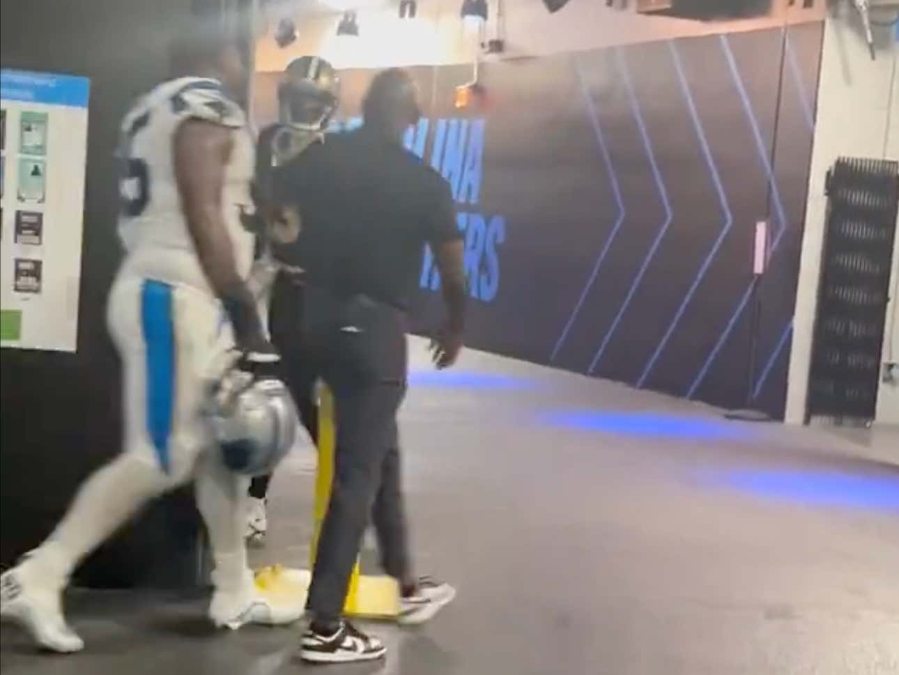 LOOK: Panthers' Derrick Brown confronts Michael Thomas in tunnel