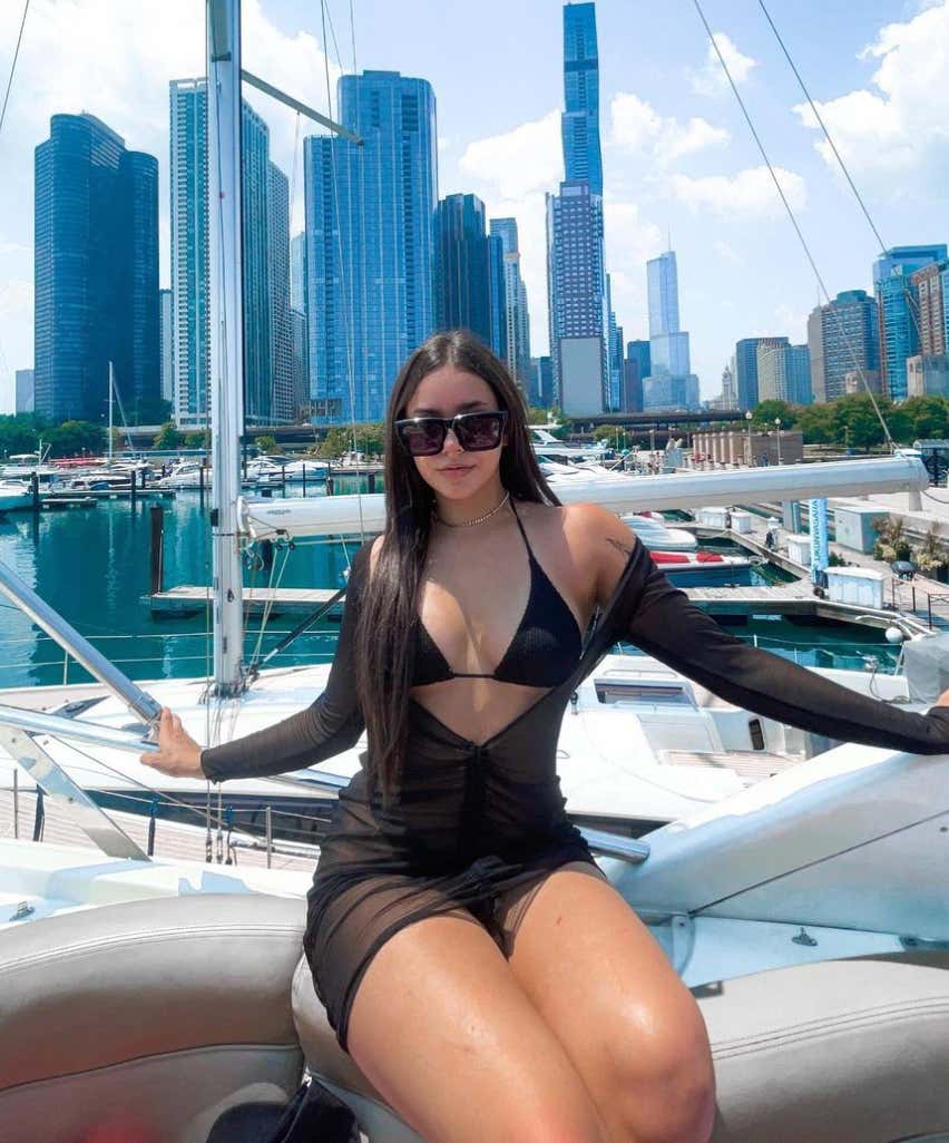 Barstool Chicago's Local Smokeshow Of The Day - Ashley