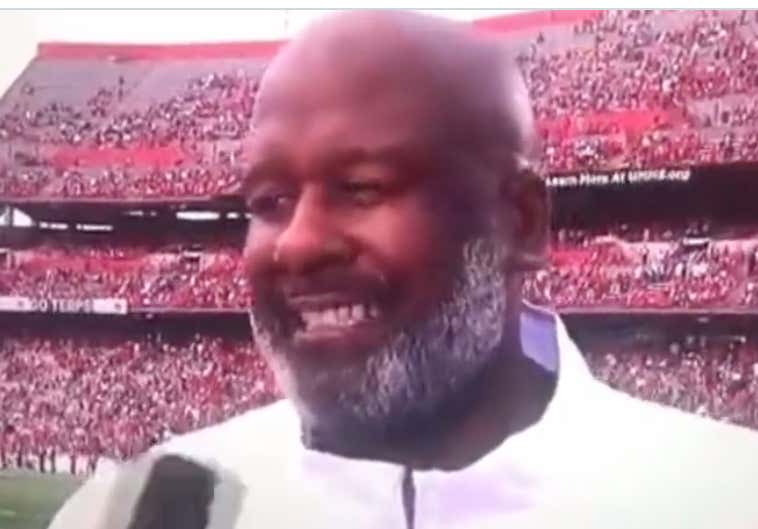 The Sideline Reporter Asking Maryland's Coach "For A Smile On The Way Out " Of A Halftime Interview Is Such A Rediculous Comment