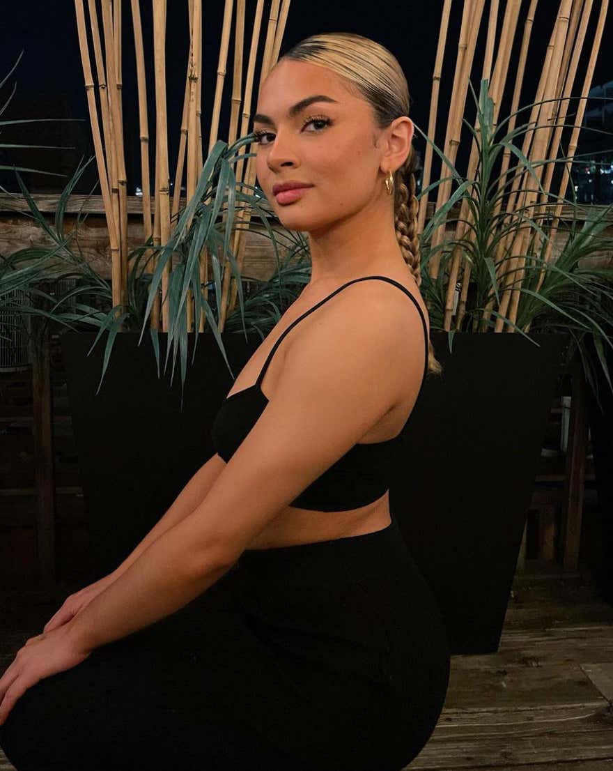 Barstool Chicago's Local Smokeshow Of The Day Marissa Barstool Sports