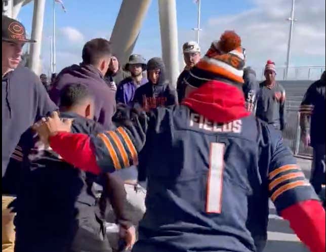 Absolutely INSANE Sucker Punch Thrown At Soldier Field Yesterday As Fans Are Turning Against Each Other