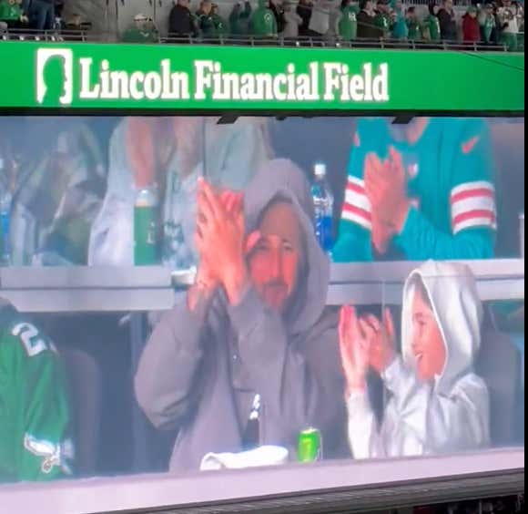 The Vibes In Philly Couldn't Be Any Higher After Nick And Liam Castellanos Showed Up To The Eagles Game With All Of The Linc Singing "Dancing On My Own"