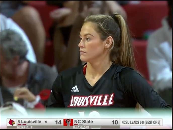 You Probably Shouldn't Serve The Volleyball To Louisville's Elena Scott Who Is The Reason We Are All Fans Of The Fourth Ranked Cardinals