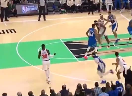 Here We Go Again: It Only Took 7 Games For Julius Randle To Look Like An Asshole, Plus We Have People Around Mitchell Robinson Whining