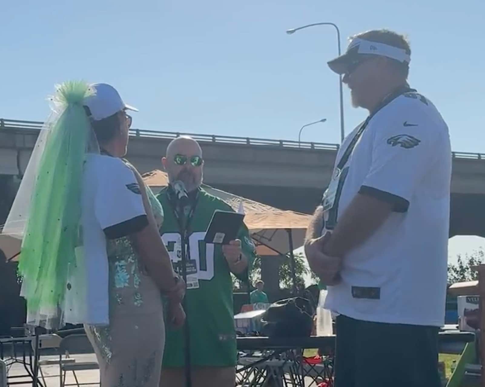 50% Of Marriages End In Divorce, But 100% Of Marriages That Start At An Eagles Tailgate Last Forever