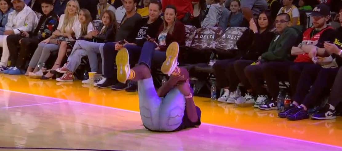 Bad Beat: Lakers Fan Shoots Half Court Shot To Win $55,000, Probably Tears His ACL In The Process