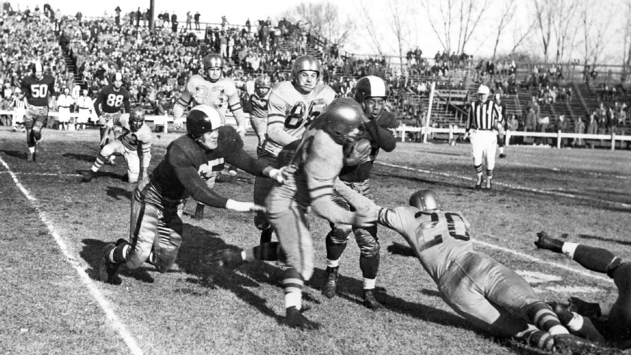 On This Date in Sports November 27, 1952: Akron Texans