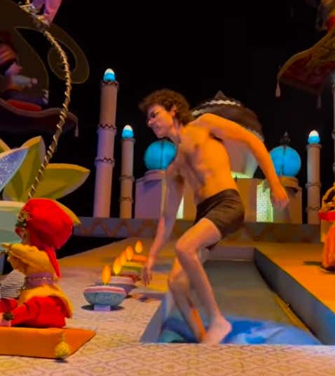 Skell Of The Week: The Guy Who Stripped Down On The "It's A Small World" Ride In Disneyland