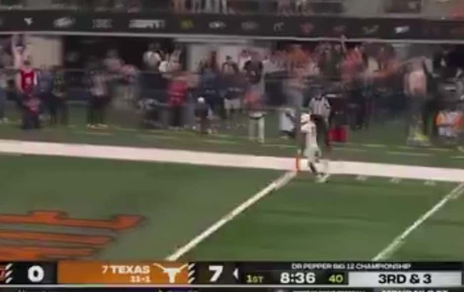It’s Going To Be A Long Day For Oklahoma State If Their Defense Is Going To Leave Guys This Wide Open