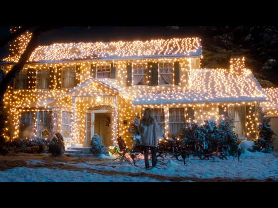 Finding Out That The House From National Lampoon's Christmas Vacation Is In California Instead Of Chicago Just Ruined My Entire Holiday Season