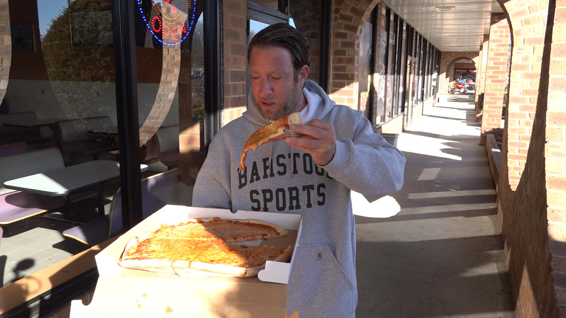 Barstool Pizza Review - DiVito Brothers Italian Pizzeria (Billerica, MA)