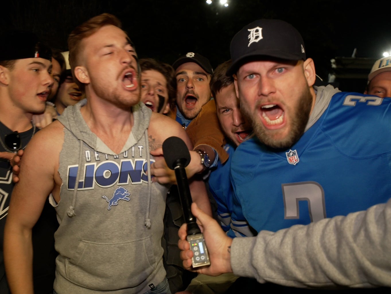 Lions Fans Took Over Jerry World This Past Weekend