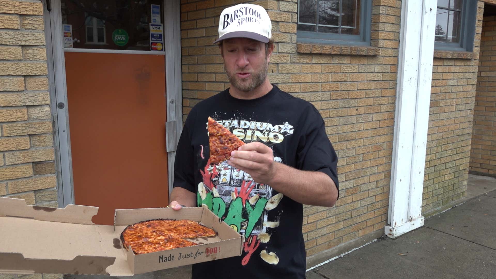 Barstool Pizza Review - Venus Cafe (Whitman, MA)