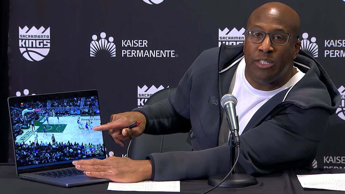 Mike Brown Is The Latest Head Coach To Unleash An All Time Postgame Rant Calling Out The NBA's Refs For Their Bullshit