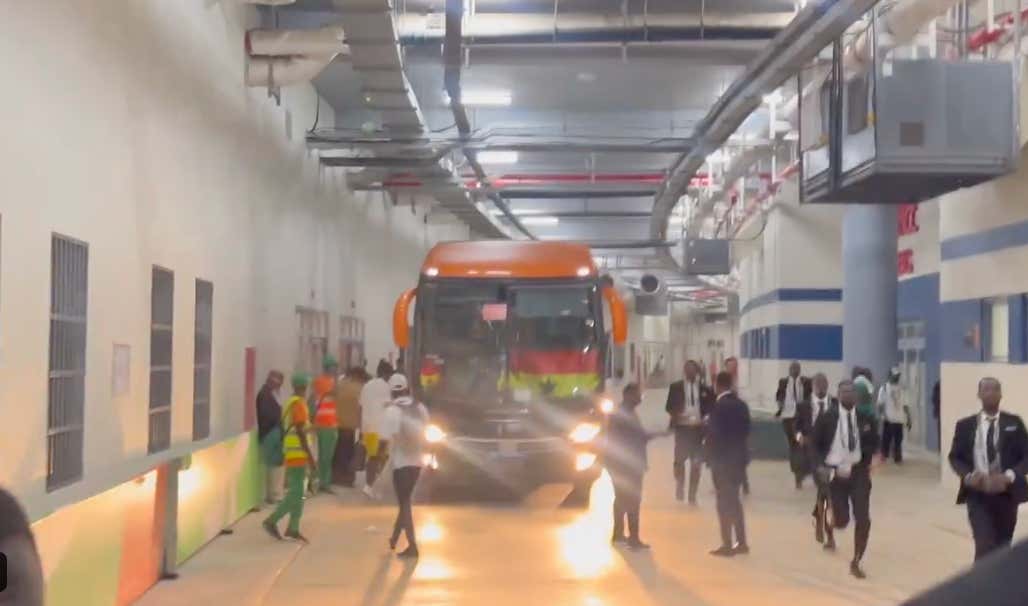 Ghana Media Blocked The Teams Bus From Leaving AFCON After Players Didn't Speak To Them Following Another Embarrassing Performance