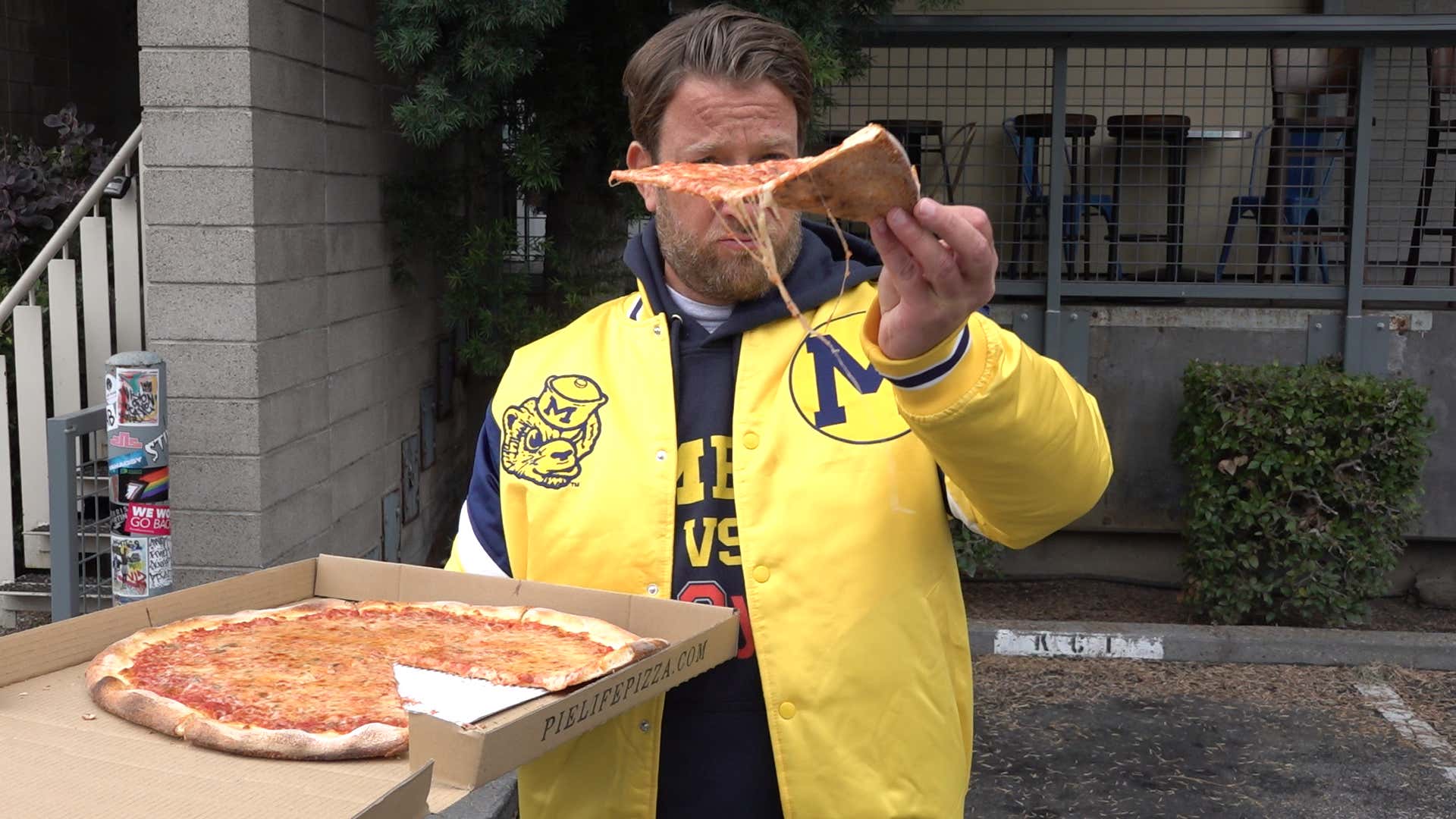 Barstool Pizza Review - Pie Life Pizza (Pasadena, CA)