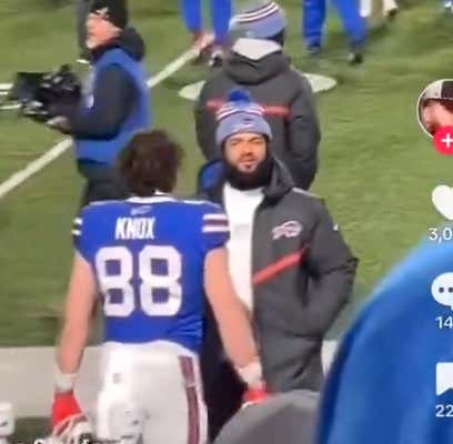 Gabe Davis And Bills Mafia Losing Their Shit On Each Other Is The Official Sign That This Version Of The Bills Is Completely Dead
