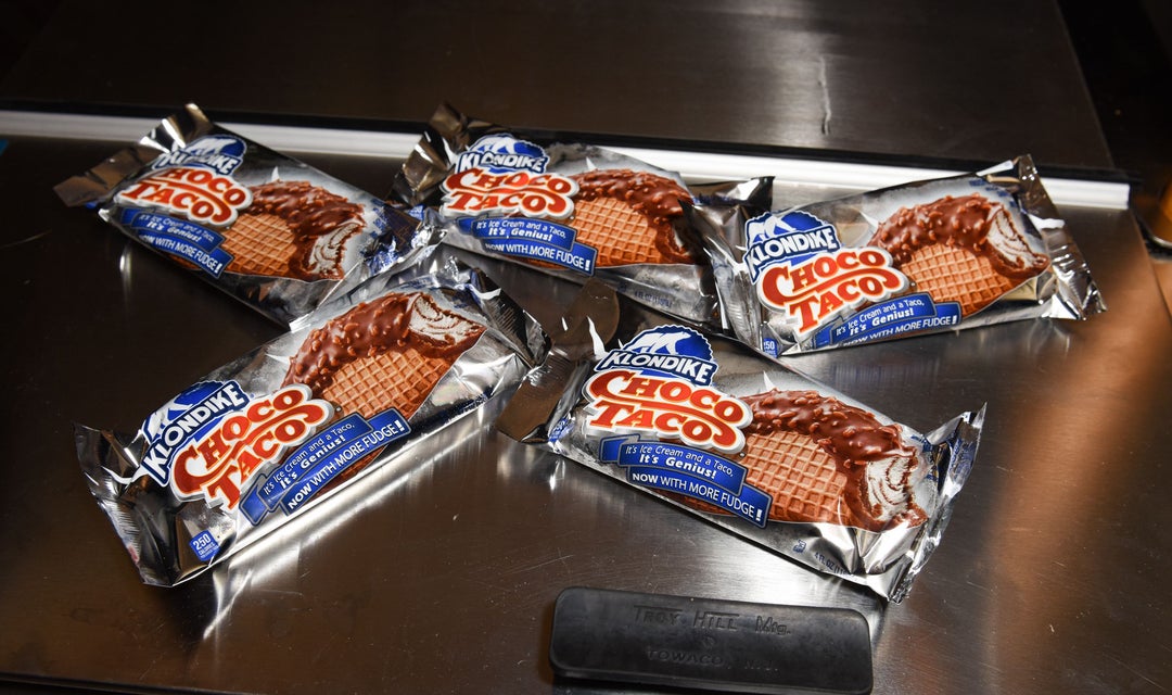 The Choco Taco Is BACK Thanks To Taco Bell, But With A MASSIVE Twist ...