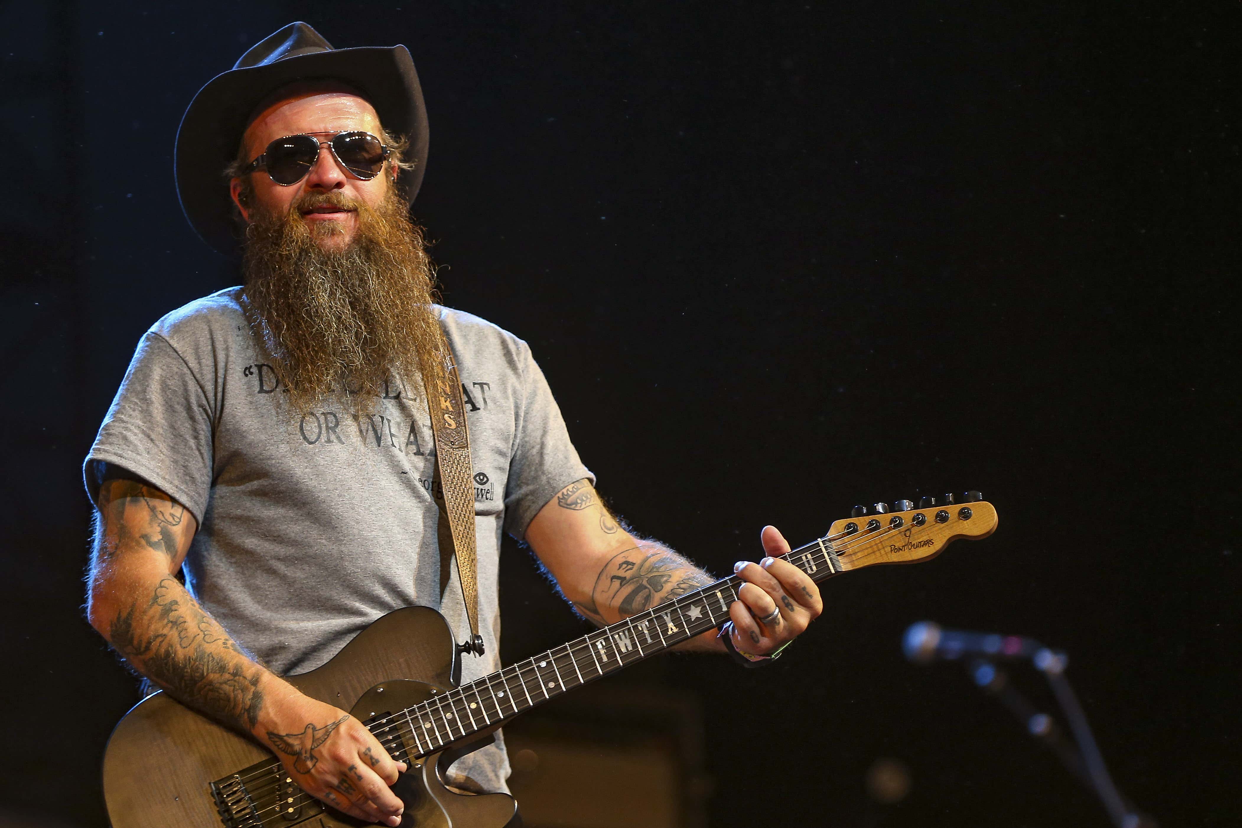 Cody Jinks Told the Music Industry To Fuck Itself, Stayed Independent, And Is Now Going On Tour With Luke Combs