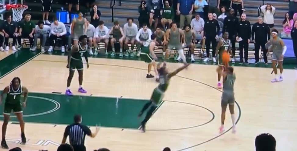 March is Here: Stetson Just Saved Themselves From A Disastrous Season Ending Loss With a Game Winning Three In The Final Seconds