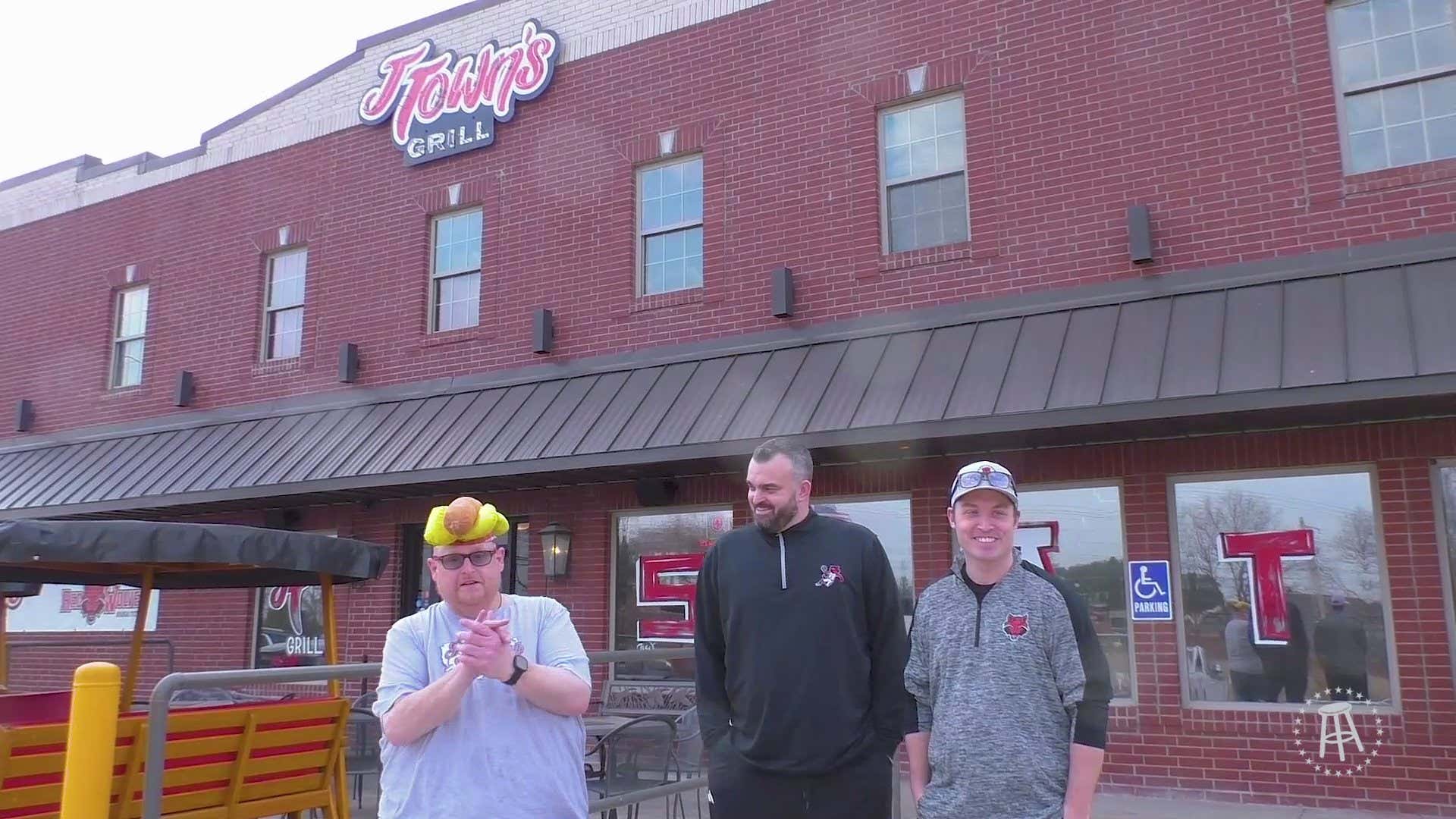 Raw Dogging at  JTown's Grill in Jonesboro, AR