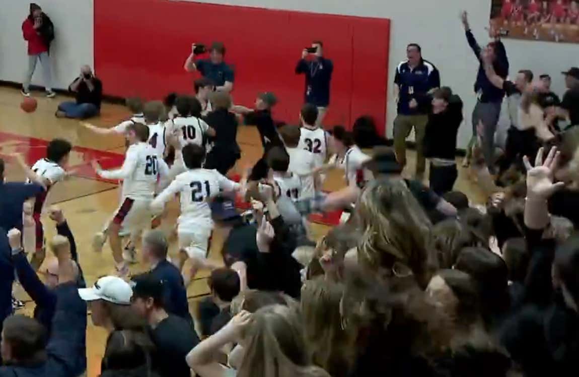 This Crazy Minnesota High School 2OT, Triple-Buzzer Beater Game Might Be The Best Finish I've Ever Seen