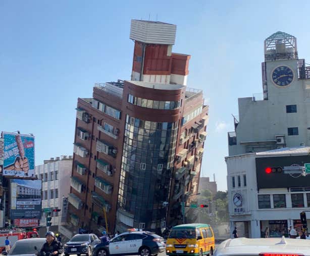 The Videos From The 7.5 Magnitude Earthquake That Struck Taiwan Are Terrifying