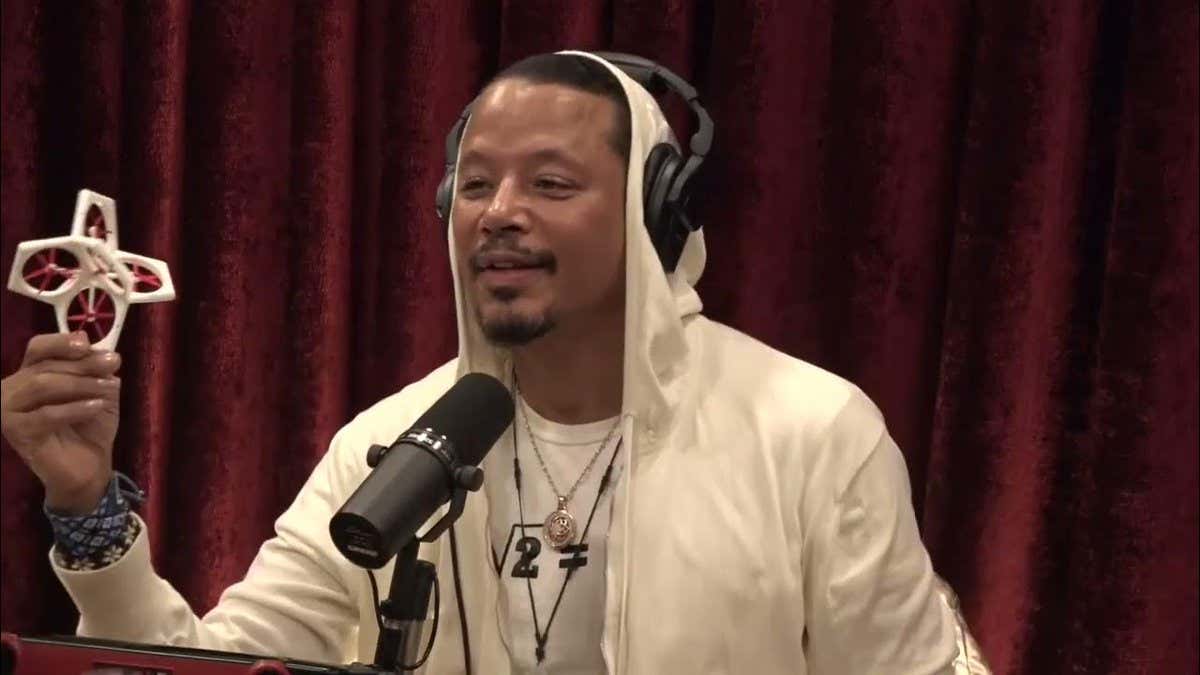 Terrence Howard Went On Joe Rogan And Spoke About His New Periodic Table, Gravity Being Fake, And His Memory From His Mother's Womb In An Absolutely WILD 3 Hour Podcast