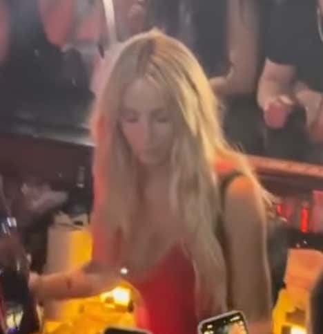 Alix Earle Has Impeccable Taste ... Was Bartending At D'Jais West Bar