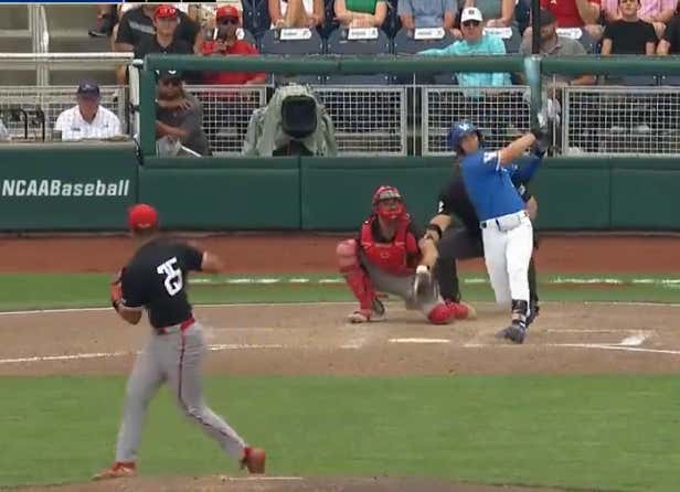 YOU CAN’T KILL THE BAT CATS! Kentucky Continues The Dream Season With A Walkoff Bomb In The 10th