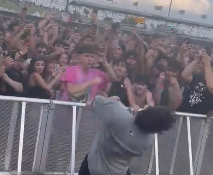 Chicago Bro Eats MULTIPLE Punches To The Face After Trying To Start A Fight With Someone From Behind The Barrier At Summer Smash
