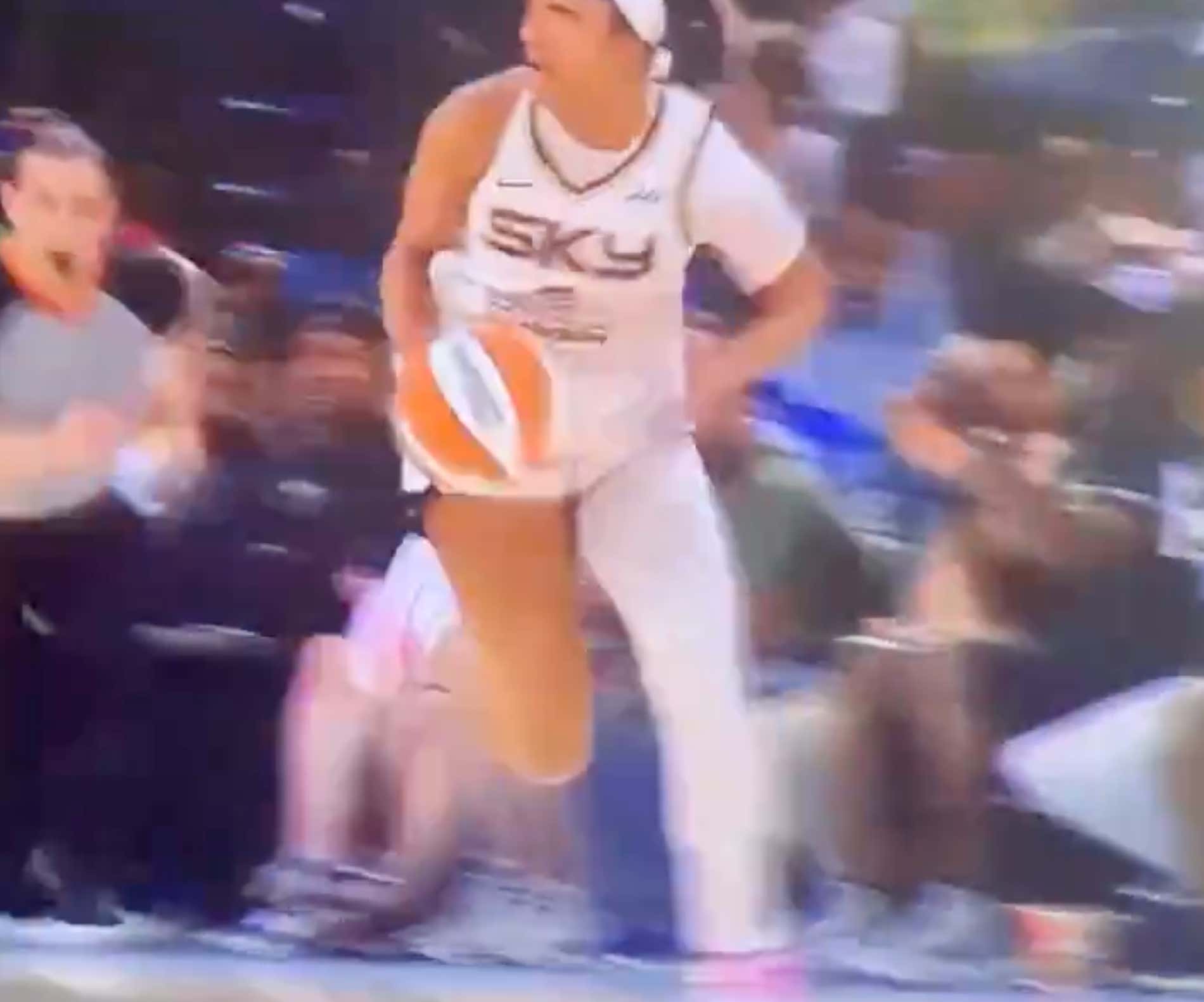 Special Whistle: Angel Reese Gets Away With An EGREGIOUS Double Quadruple Dribble